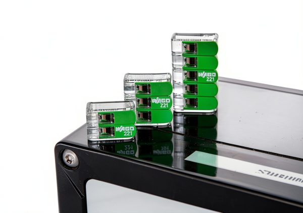 WAGO 221 Green Splicing Connector Sustainable Electrical-1